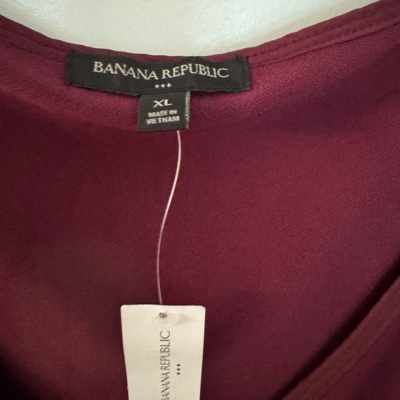 NWT Banana Republic sleeveles blouse size XL - Picture 3 of 3